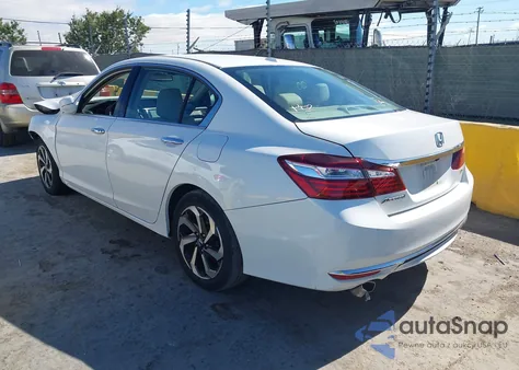 2017 Honda Accord Ex-L V6 z USA, uszkodzony, nr VIN 1HGCR3F80HA025862
